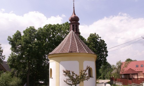 Kaple Nanebevztí Panny Marie v Helvíkově