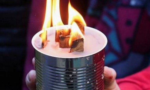 Sbírka vosku na zákopové svíčky pro Ukrajinu