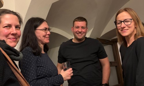 Modlitba růžence za duchovní povolání se svědectvím kněžích a řeholnice